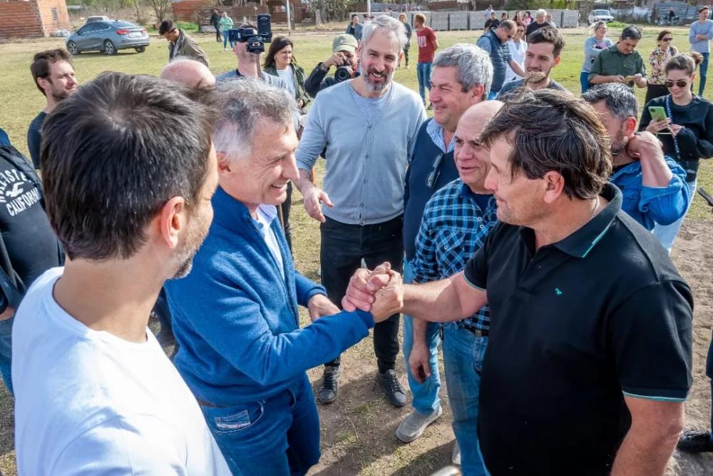 Macri y Petrecca, de recorrida en Junín