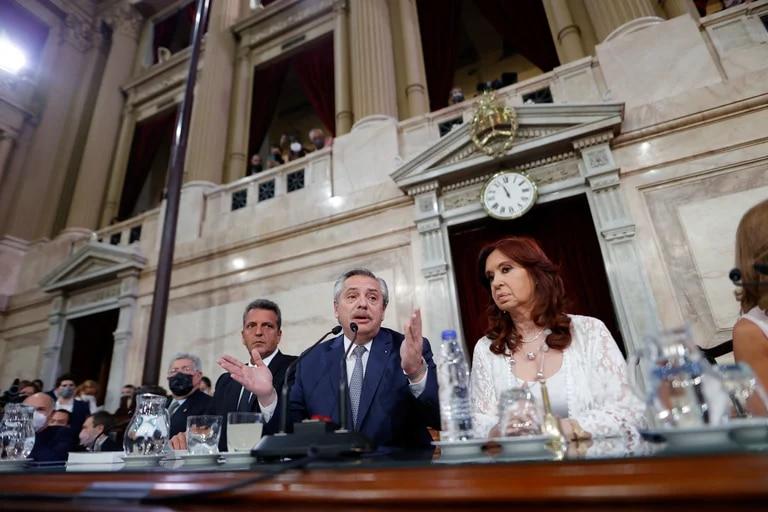 El Frente de Todos hace equilibrio entre las agendas sin cohesión de Cristina Kirchner, Alberto Fernández y Sergio Massa