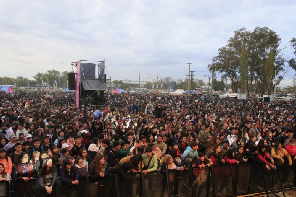 Una multitud disfrutó de la Fiesta de la Primavera