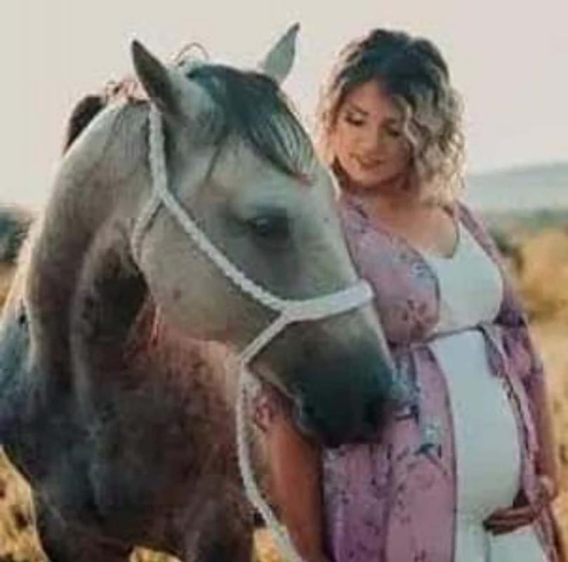 Usó un bisturí para cortar la panza de su amiga embarazada, matarla y robarse a la bebé: el horror detrás de un plan macabro