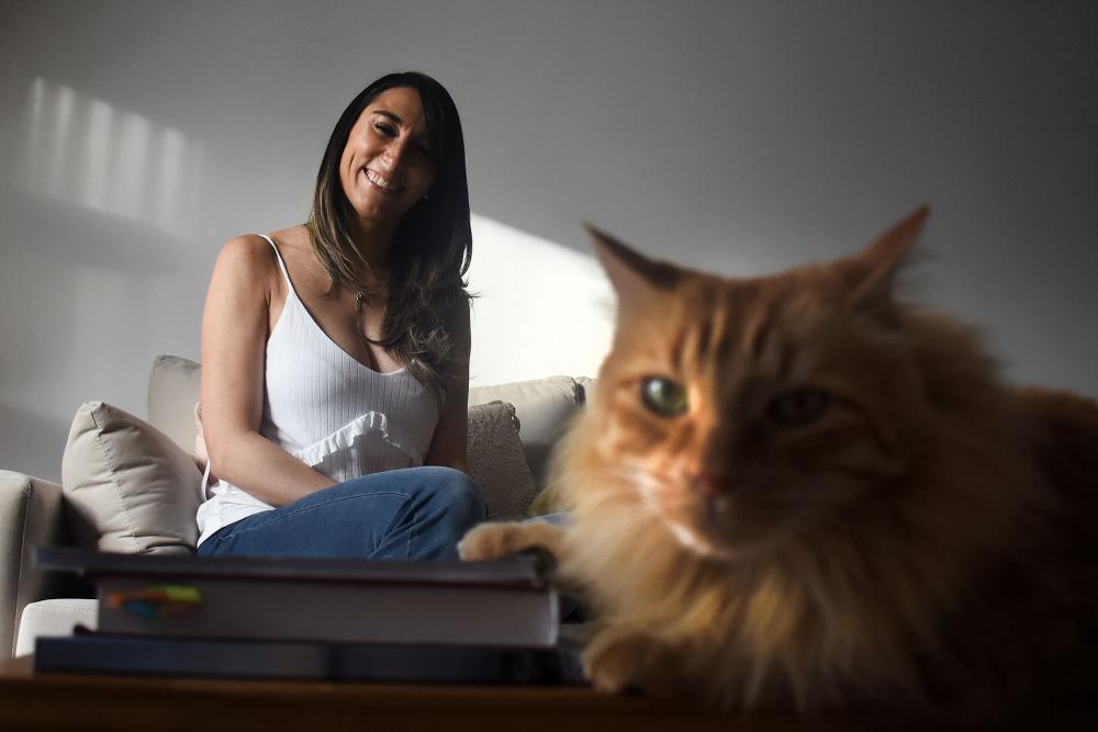 Es “psicóloga” de gatos y los conoce como nadie: “Tengo la capacidad de pensar como un felino”