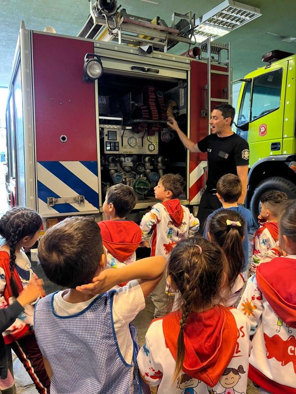 Visitas de jardines al Cuartel de Bomberos de Junín