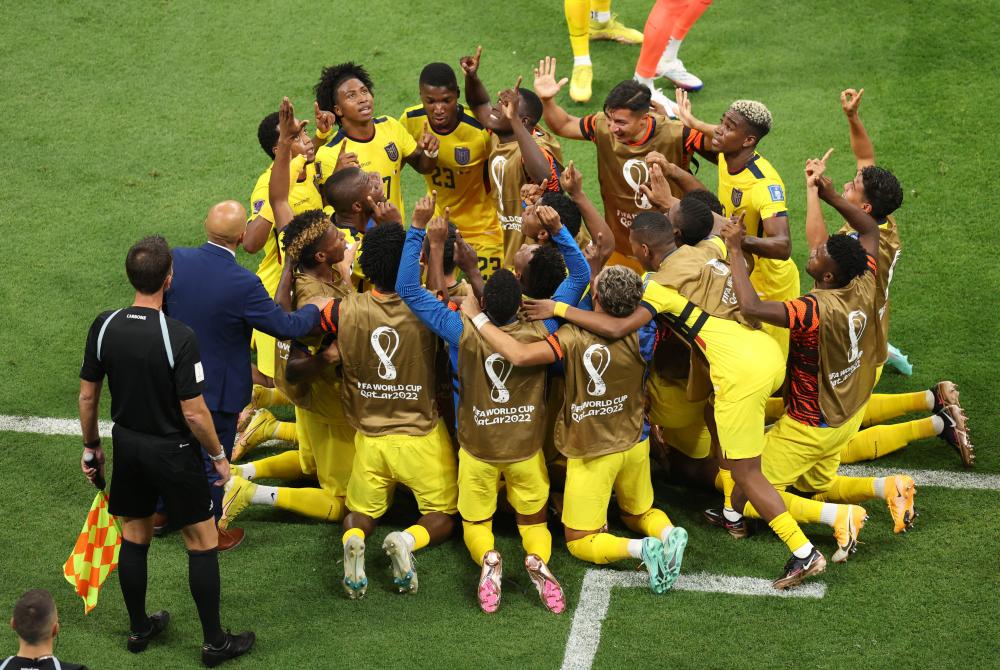 Ecuador debutó con autoridad en el Mundial Qatar 2022: derrotó 2-0 al local en el partido inaugural