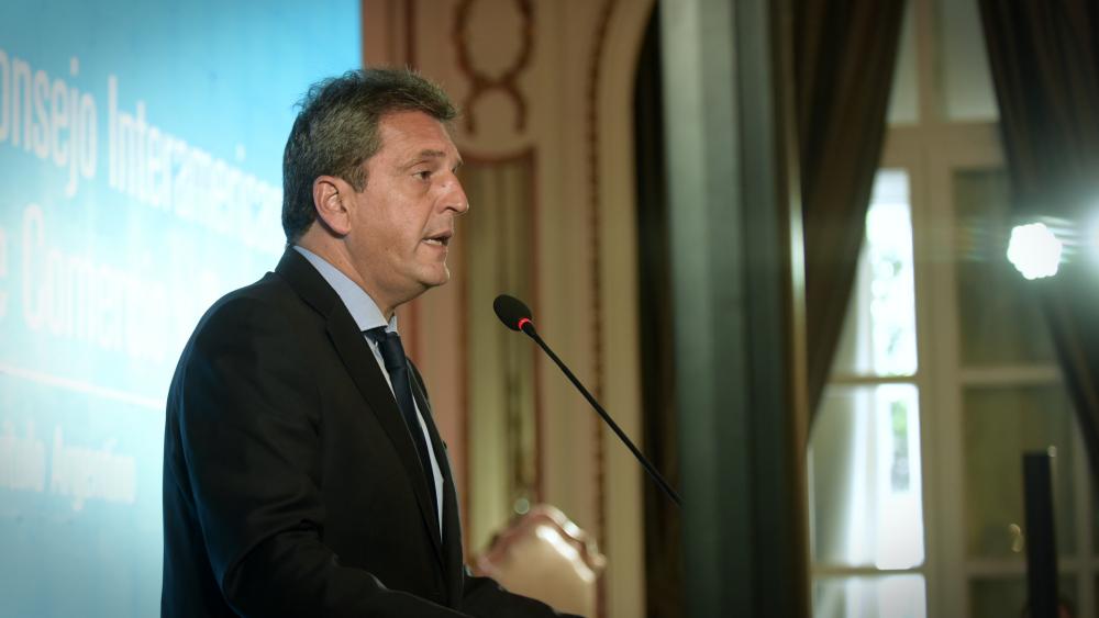 Massa aseguró que 300.000 trabajadores dejarán de pagar el tributo en 2023 y detalló quienes resultarán beneficiados