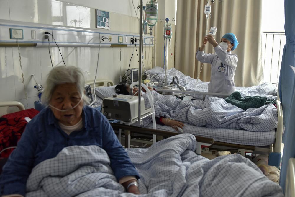 La OMS exigió al régimen chino que brinde datos más detallados sobre ola de COVID-19