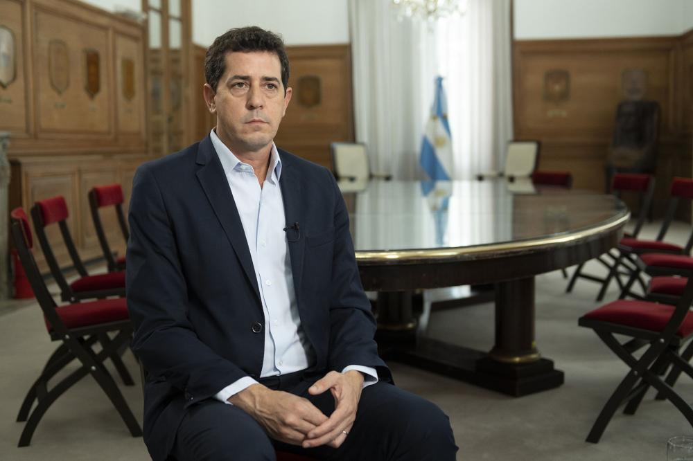 Alta tensión y clima enrarecido en el Gobierno tras el enfático pedido de definiciones a “Wado” de Pedro