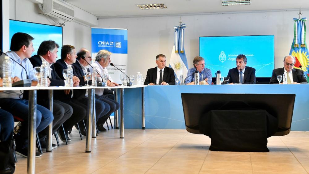 La Mesa de Enlace advirtió que las pérdidas por la sequía llegarán a USD 15.000 millones y Massa prometió medidas para febrero