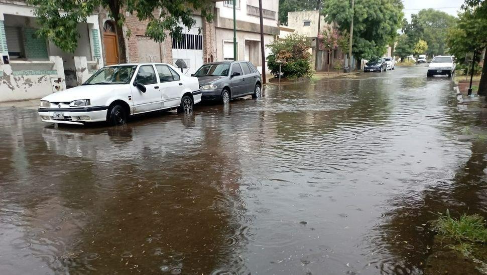 Piden que el municipio realice las obras necesarias para que el agua escurra sin inundar la ciudad