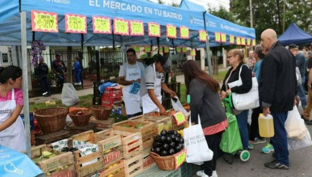 La ya tradicional feria retoma sus recorridos por las plazas de la ciudad, en esta oportunidad, será el turno de la plaza 9 de Julio, Mariano Moreno y Mitre, de 9 a 13 horas, este viernes 17.