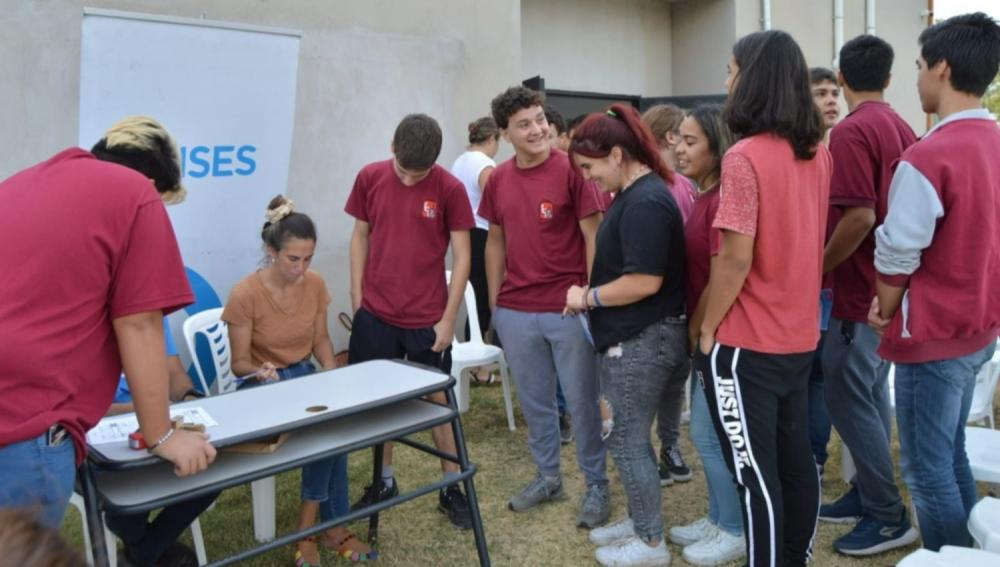 Continúan los operativos de inscripción a las Becas Progresar en Junín