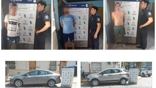 Operativo en Barrio Alte Brown: Secuestro de vehículos, posesión de marihuana y tres detenidos