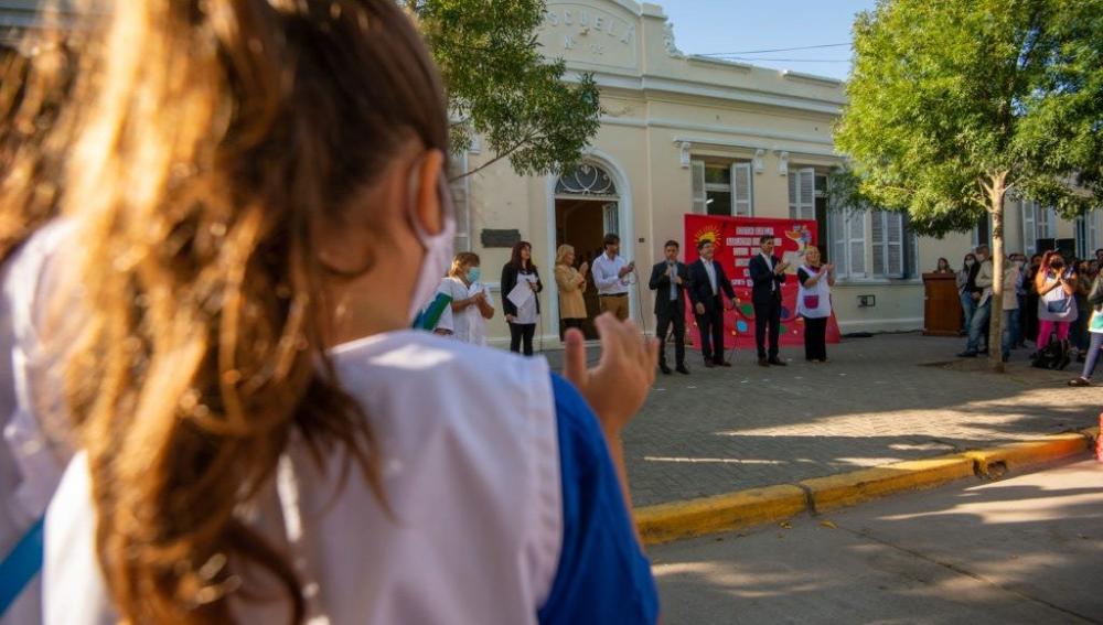 Unas 1.500 escuelas incorporarán una hora más de clase en la provincia de Buenos Aires desde abril