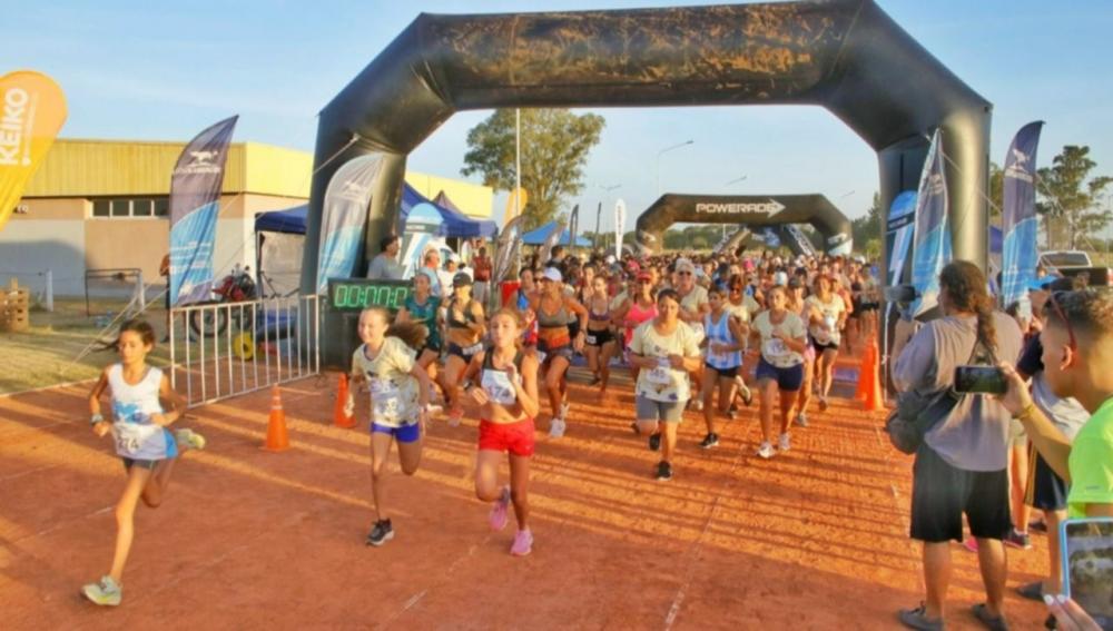 Los Flamencos realizaron una nueva edición de "Carrera de la Mujer"