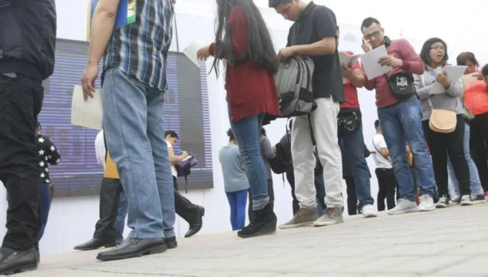 El índice de desempleo bajó nuevamente y llegó al 6,3% en el último trimestre de 2022