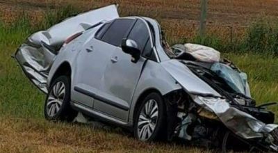 Accidente fatal en un choque frontal entre un auto y un camión en Ruta 7