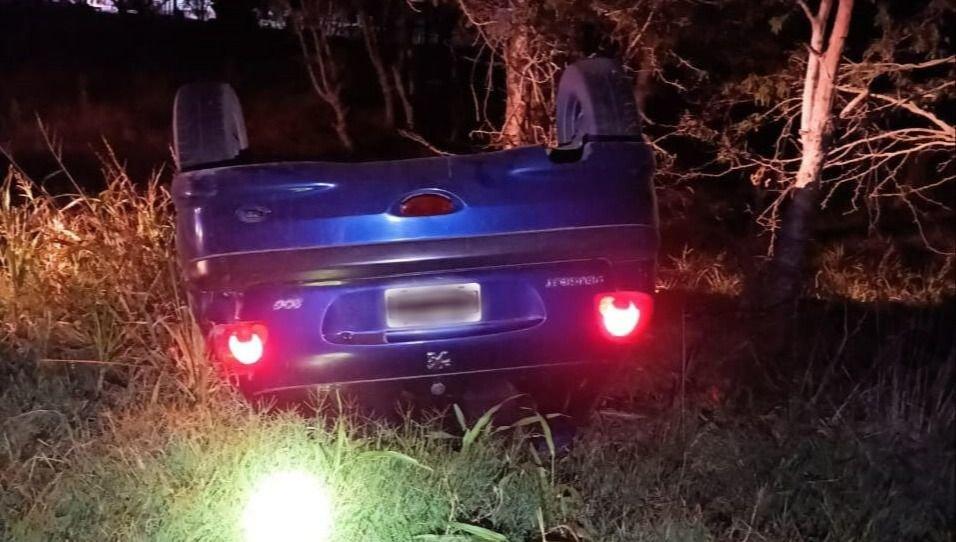 Un despiste y vuelco se produjo en el tramo Lincoln Vedia