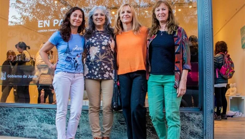 Quedó inaugurada la muestra en barro "Pampa y la Vía"
