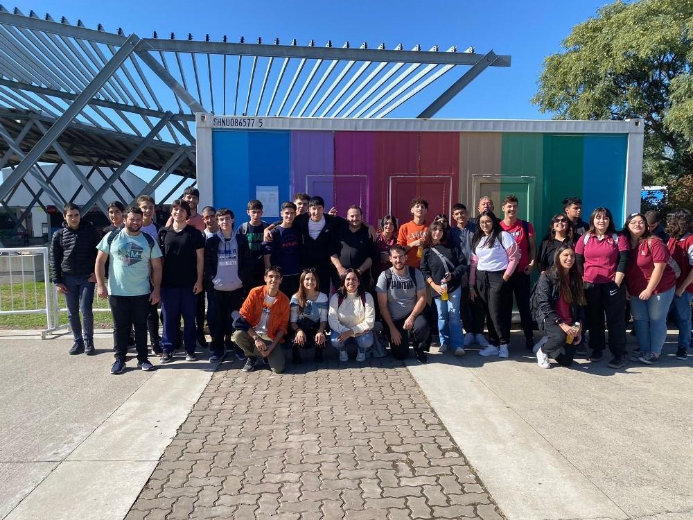 El Municipio participó junto a estudiantes de la Escuela Técnica 2 de la Feria IT Joven