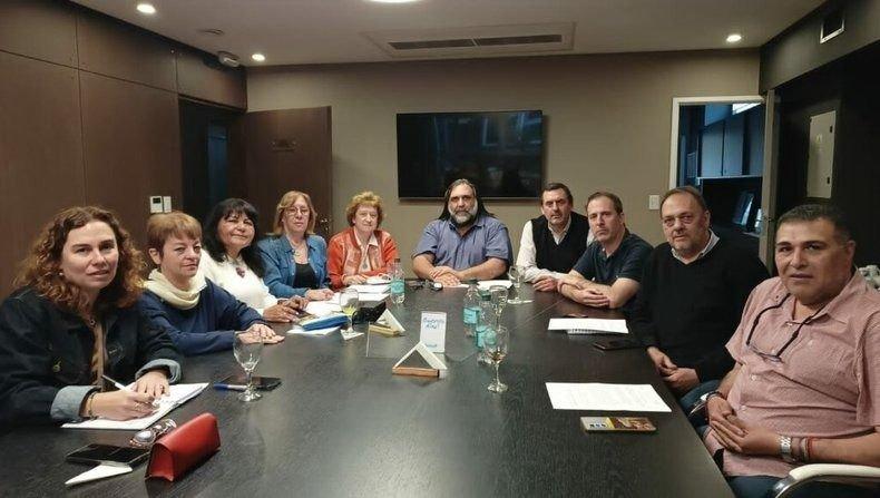 Paritarias salariales: los docentes esperan por un nuevo llamado de Provincia