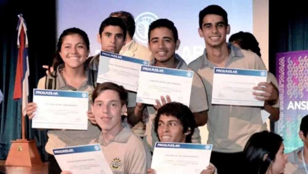 Becas Progresar: inscripciones abiertas para estudiar idiomas y recibir $12 mil extra
