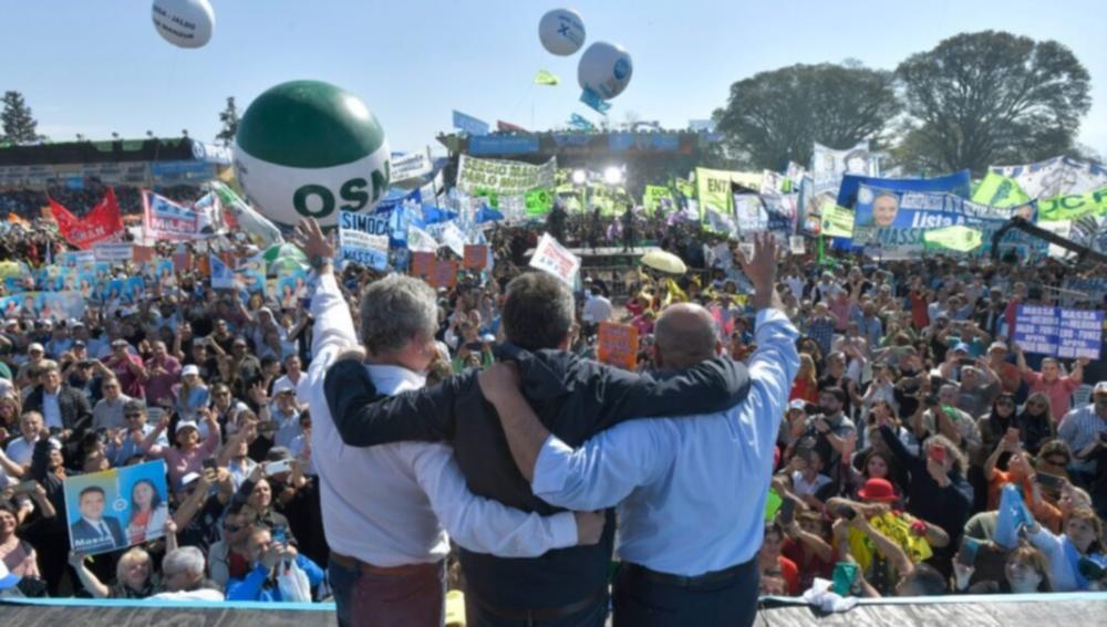 Massa relanzó su campaña en Tucumán con renovadas críticas a Milei y el respaldo de todo el PJ