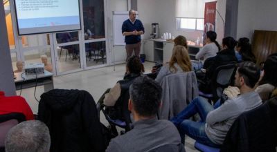 Empleados municipales fueron capacitados en primeros auxilios y RCP por el equipo de Grupo IE