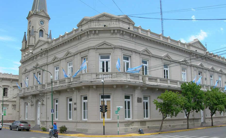 Reunión del Ejecutivo y el gremio de Saudán