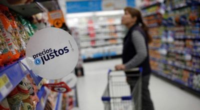 Milei confirmó el cierre de la Secretaría de Comercio: Alimentos, combustibles y tarifas sin techo