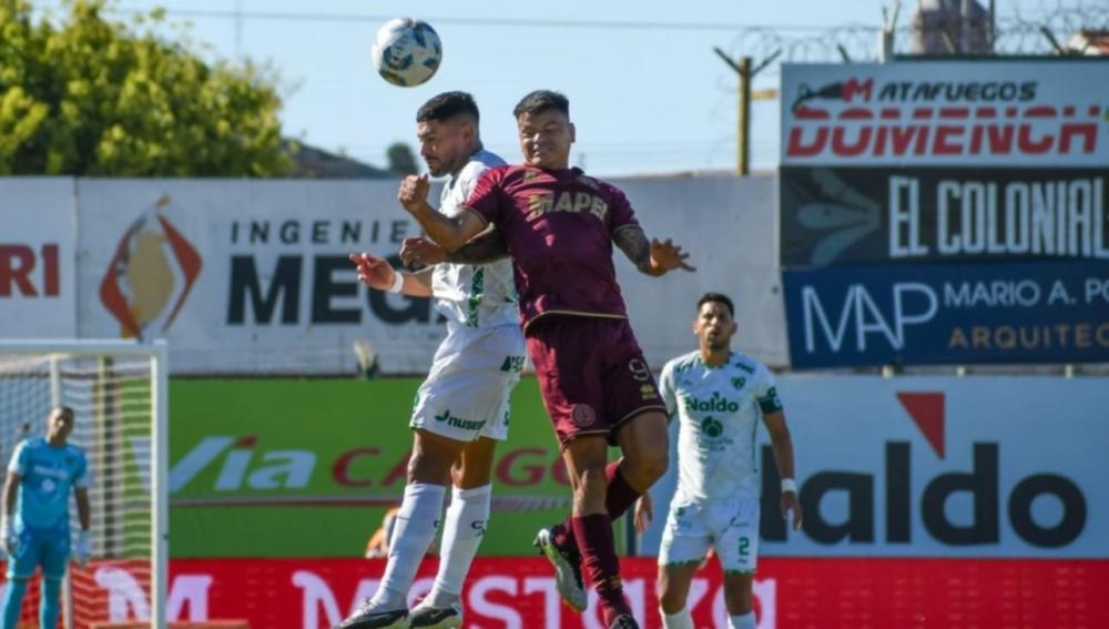 Lanús sumó de a tres y hundió más a Sarmiento