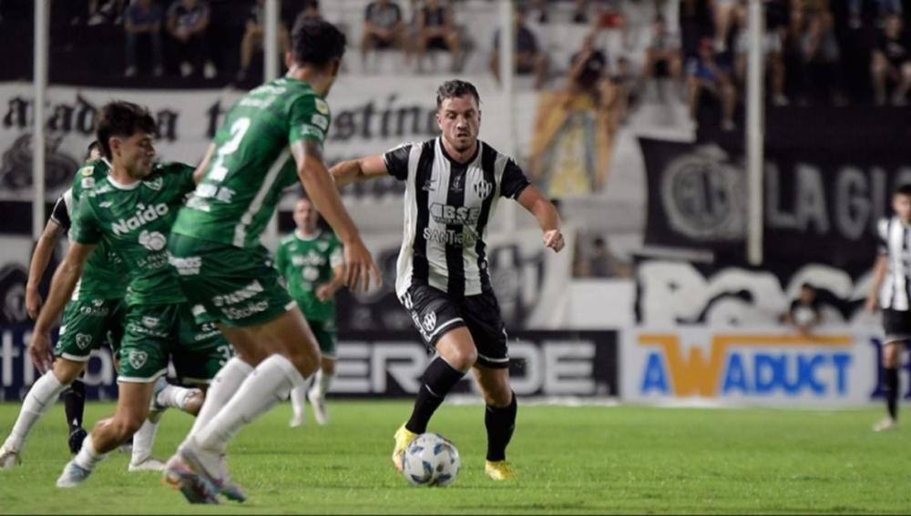 Goleada de Central Córdoba ante Sarmiento