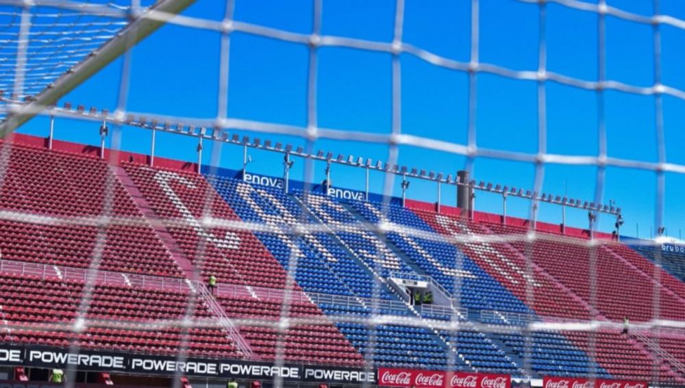 San Lorenzo y Sarmiento juegan en el Nuevo Gasómetro