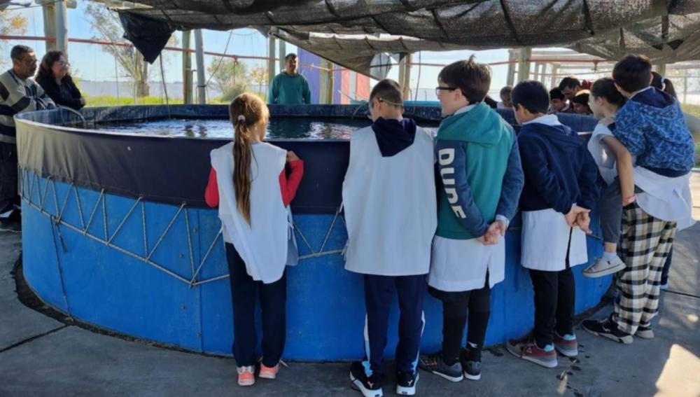Más de 150 estudiantes ya participaron de las visitas educativas al Acuario Municipal del PNLG