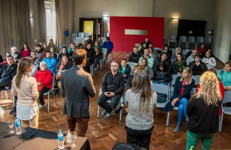 Aseguran que “hay muchas familias” que no tienen escrituras