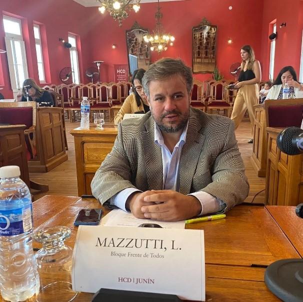 Lautaro Mazzutti :  "Petrecca y los intendente del Pro  tienen que dejar de hacer politiquería barata y cumplir con sus obligaciones institucionales” 
