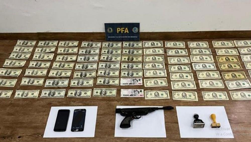 Desmantelan una banda de falsificadores de dólares investigada por el Juzgado Federal de Junín