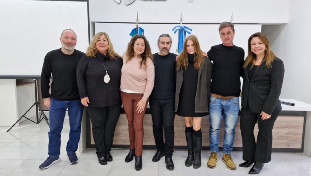 Se inició oficialmente el programa educativo de la Bienal Posverso