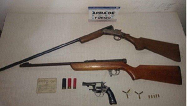 Tras un allanamiento en barrio San Juan secuestraron varias armas