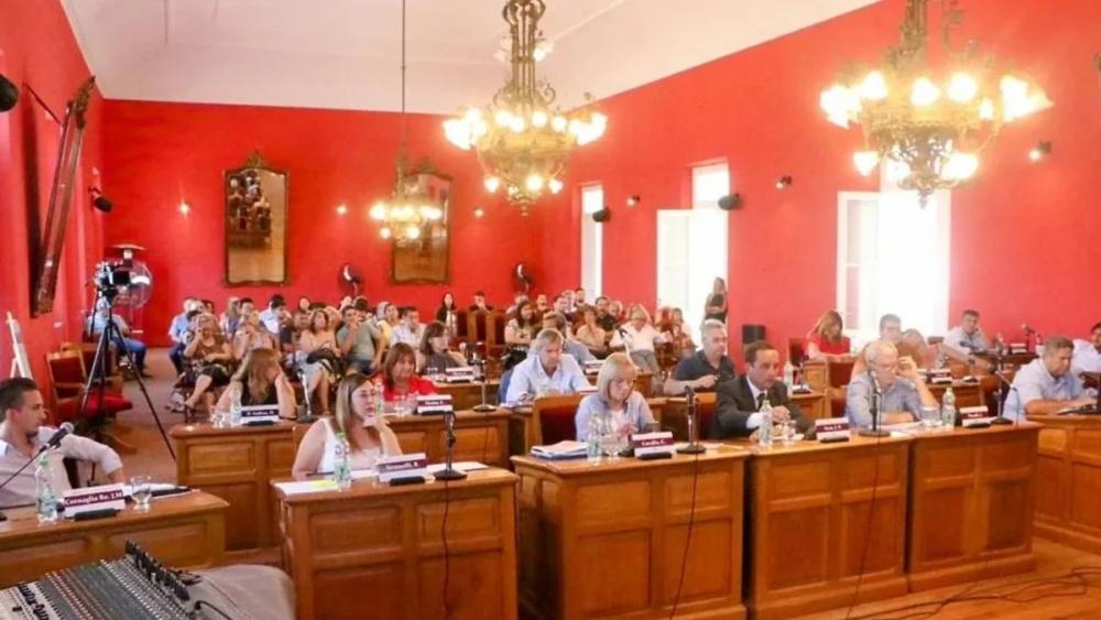 Con aumentos de tasas en un 28 por ciento fue aprobado el Presupuesto Municipal 2025