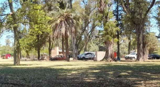 Hallaron un cuerpo sin vida en el parque municipal de Lincoln