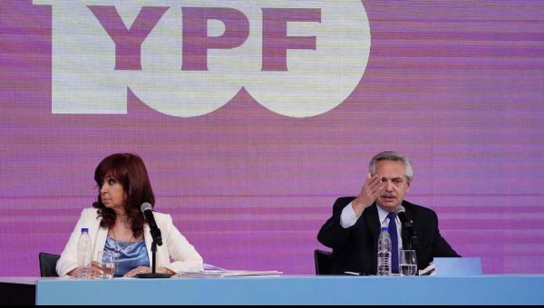 La nueva crisis del Gobierno condiciona la carrera electoral del peronismo y aumenta la tensión entre Alberto Fernández y Cristina Kirchner