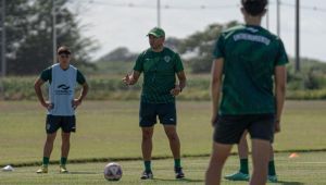 Sarmiento recibe a Barracas con técnico interino
